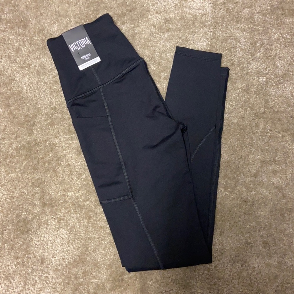 *NEW WITH TAG Victoria Sport leggings